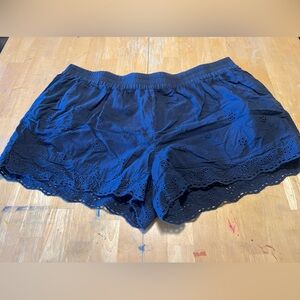 Maurice’s eyelet lace navy blue pull on shorts